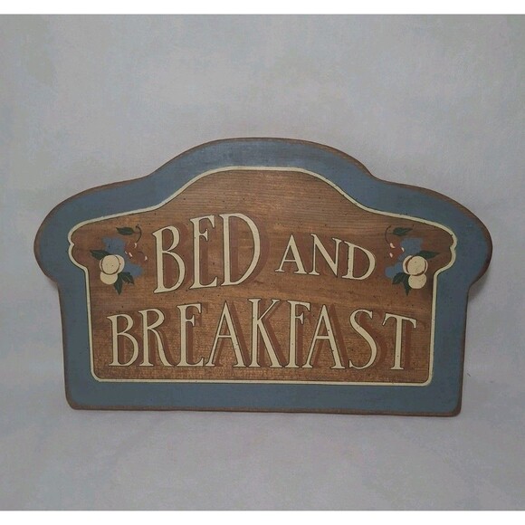 Vintage Bed and Breakfast Wooden Sign Cottage Quaint Rustic Plaque - Picture 1 of 9